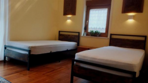 Zimmer mit zwei Einzelbetten